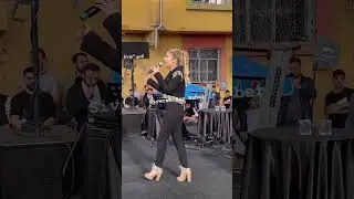 Sanat&ccedil;ı @ecemumay Siverek&rsquo;te sahne aldı.