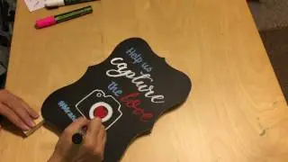 How to Make Paint/Chalkboard Signs (Dark Background)