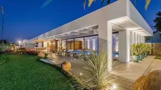 A Modernist Inspired Dream Home (HouseTour) #interiordesign