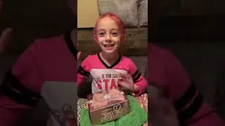 Meggy unboxing the November 2021 JoJo Bow Box!