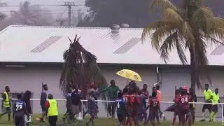 Players attack referee and linesman at FC Morobe Wawens vs Lae City FC -PNG Premier Soccer League