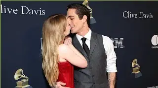 Dove Cameron & Maneskin&rsquo;s Damiano David Kiss, Make Red Carpet Debut at Clive Davis&rsquo; Pre-Grammy Gala