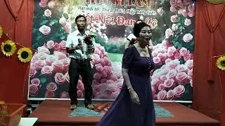 Đường t&iacute;m Bằng lăng, song ca, anh dũng v&agrave; chị Loan