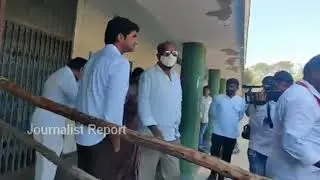 JC Prabhakar Reddy, Deepak Reddy Family Cast Their Vote in Tadipatri || Municipal Election