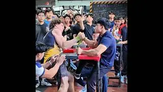 David vs Goliath #งัดข้อ #จอชนิโคลัส #joshnicholas #armwrestling #armwrestler