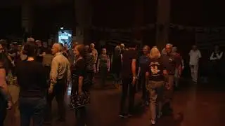 Fest-noz de Savigny - Extrait de K&eacute;rou&eacute;z&eacute;e par le groupe Mat eo