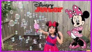 Minnie Mouse bubble machine | ZOZO plays with bubble machine | Disney junior
