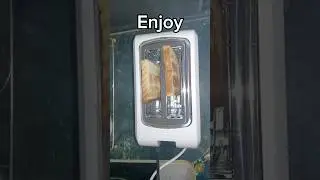 How to use a toaster 🍞 #shorts #breakfast