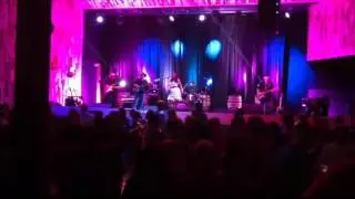 HILLBILLY ROCKSTARZ  TOBY KEITH'S I LOVE THIS BAR CHICAGO 8/31/12 TAKE A LITTLE RIDE