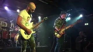 Cryin'- Satriani - tribute by Pascal Vign&eacute;