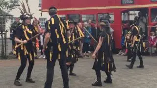 Wreckers border Morris
