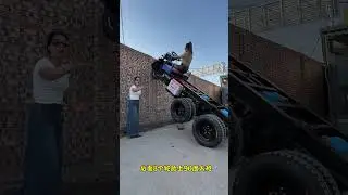 The double-axle rear eight-wheeler challenges the 90-degree entry and exit #ElectricTricycle