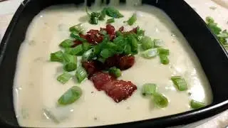 Creamy Broccoli Bacon and Cheddar Soup!! mmmm😋