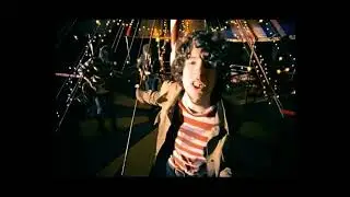 The Kooks - Eddie&rsquo;s Gun (Alternate Music Video)
