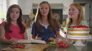 Every Time Hannah Warned Darbie When She Was About to Step on Stuff