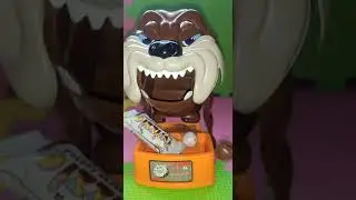 Mad Dog #shorts #grumpydog #funnytoys #superfun #asmr #viral #viralshorts