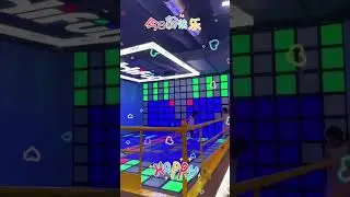 LED　floor　games#Jump　Grids　Interactive　Game #activate　games #sport　game #super　parkour