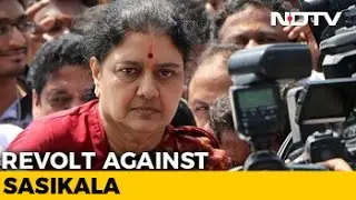 Sasikala Isolated As AIADMK Camps Talk Merger, Say Sources