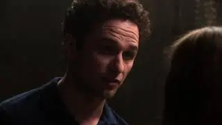 The Americans 1x01 - Philip suggests defecting to America