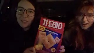 Trying Smoked Gouda Cheez-Its