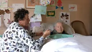 Face &agrave; la d&eacute;pendance en famille : l'accompagnement au quotidien (2/4)