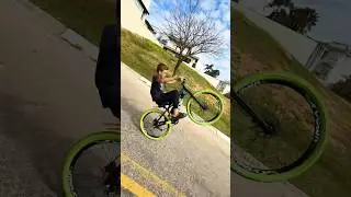Apaixonada pelo menino do grau
