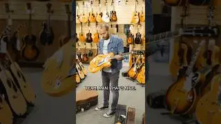 Марк Аньези находит редкую гитару Blonde Gibson ES-335 в магазине Norman&rsquo;s Rare Guitars.