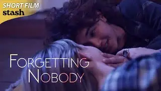 Zapominając o nikim | Romans | Kr&oacute;tkometrażowy film | LGBTQIA+, komedia romantyczna dla nastolatk&oacute;w