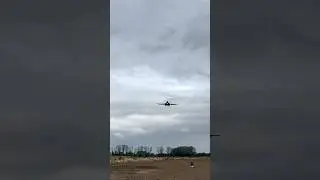 The First RIAT 2025 arrival - B-1B Lancer!