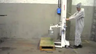 440 Elevabobinas Neum&aacute;tico Lextral con toma central y giro.