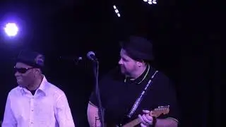 Jimmy Thomas singing THE THINGS I USED TO DO