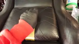 HQS Autopflege - Ledersitze porentief reinigen mit dem Colourlock Lederreiniger mild
