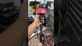 Cheap & Best Wireless News Reporter Mic for Interview , Public Reaction for Mobile Phone