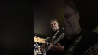 Good Morning Rose / Blue water highway Bass track