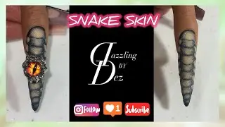 SNAKE SKIN NAILS