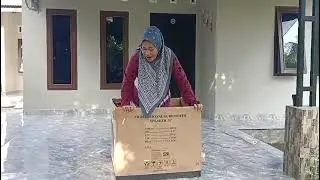 Drama..!! tingkah lucu mama tukang sulap masuk didalam kotak ajaib tiup balon jumbo dalam rok