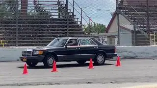 Mercedes Benz W126 420 SEL Autocrossing