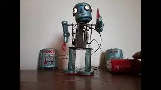 R-35 (Electric Remote Control Robot) - Masudaya / Linemar - 1955