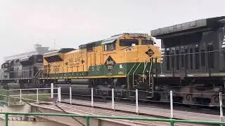 Norfolk Southern Manifest E50 highballs thru Durham w/ Reading Lines HU NS #1067 trailing 9/12/25