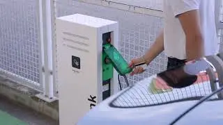 Schneider Electric How To Guide: How to Use an EVlink Parking Charging Station