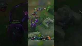 Tough Situation Botlane Teamfight | Is It Worhy Die As 1 For 3? #leagueoflegends #thresh #shorts