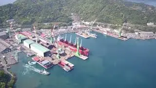 4K Drone Footage of a Whole View of Shin Kasado Dockyard (1) / 新笠戸ドック全景のドローン撮影動画①