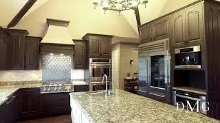 Homes For Sale 516 Ridgemoor Willowbrook, IL  Dawn McKenna Coldwell Banker