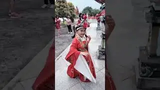 gadis cina cilik ||Sam Poo Kong #wisatasejarah #wisatasemarang #imlek #kostumanak #sampookong
