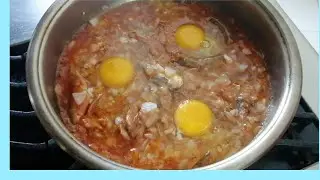 Simple ulam sardinas na may itlog