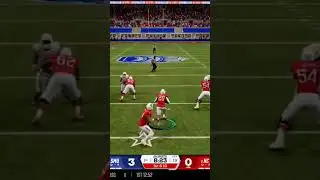 1st run and he has a HUGE hole! #collegefootball26 #accchampionship #ncsu #smu #gaming #ps5 #ncaa
