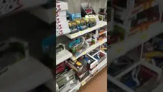 WALMART INSTORE FOOTAGE PEG HUNT - Hot wheels Hunting Canada