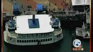 Injuries after tour boat overturns