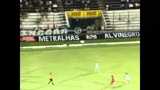 Vin&iacute;cius Gil   Zagueiro