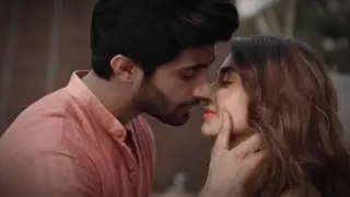 Anushka Sen Kissing Scene ❣️ || Dil Dosti Dilemma || Kiss scene Full Hd ||